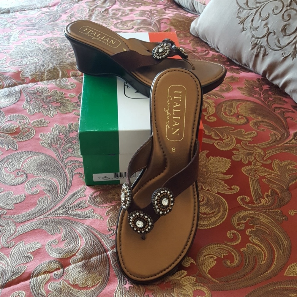 Brown/Bronze sandles